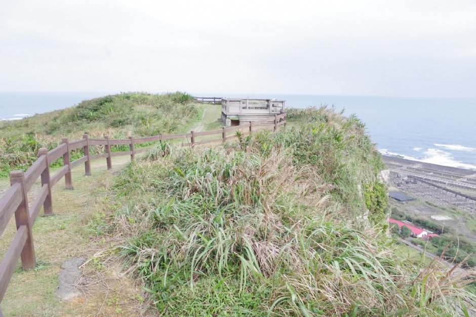 燈塔旁濱海步道 攝影：Eva隨手拍
