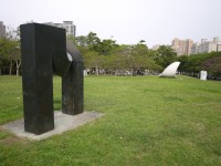 園區公共藝術-大門<br/> 攝影：三井