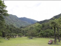 涼山瀑布<br/> 攝影：沿山休閒農業園區協會
