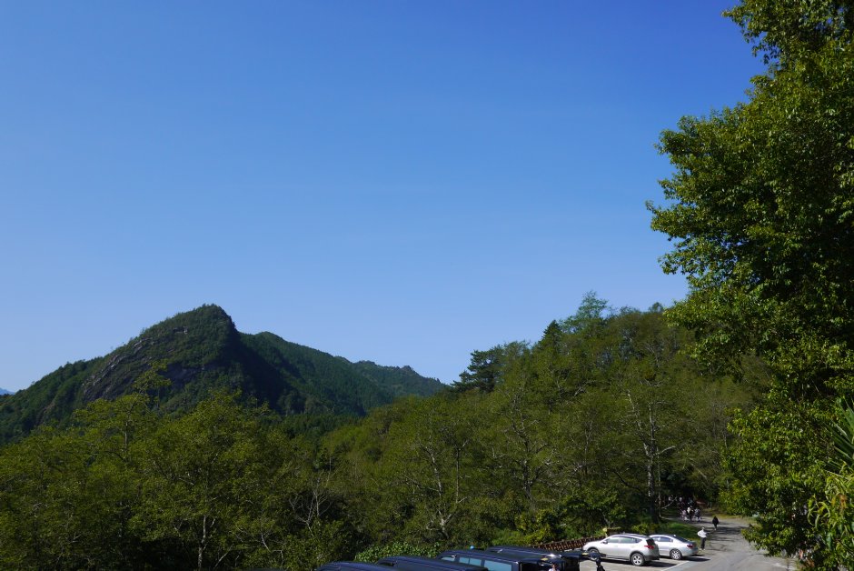 201507雪霸觀霧山莊停車場 攝影：旅遊王攝影組