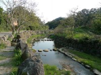 樂活公園旁內溝溪與休憩步道<br/> 攝影：Eva隨手拍