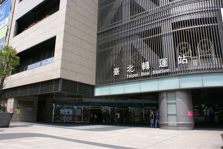 台北轉運站 攝影：Eva隨手拍