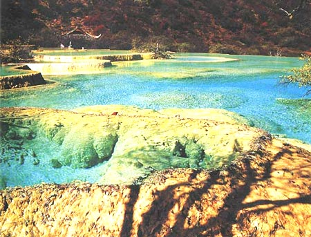 彩池-02 攝影：四川旅遊信息網