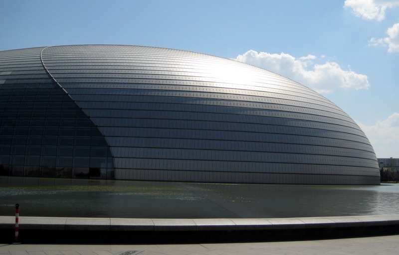 右邊的主體建築 攝影：林錦萍