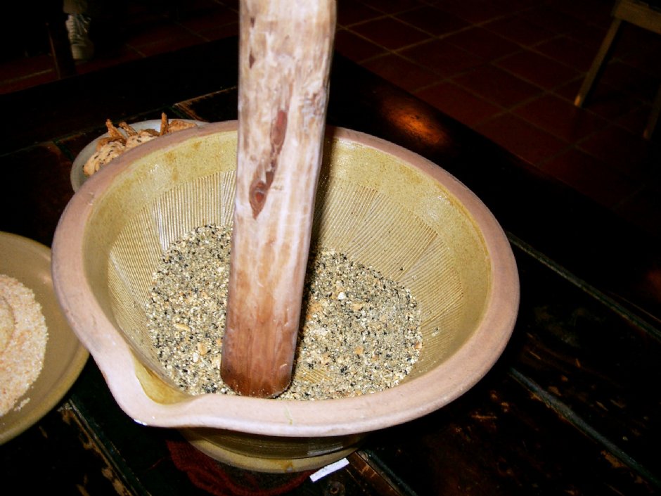 擂茶是客家著名手作茶飲 攝影：Eva隨手拍