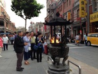 霞海城隍廟香火鼎盛<br/> 攝影：陳皮梅