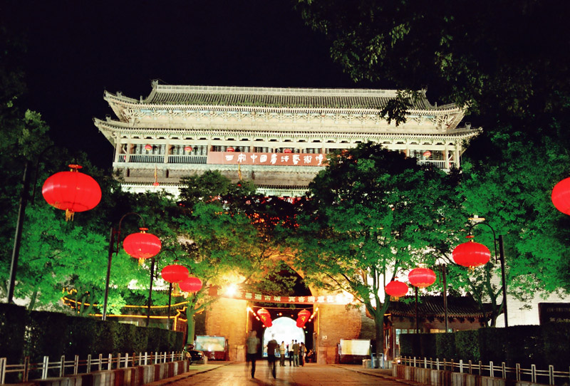 城門暮色 攝影：林明德