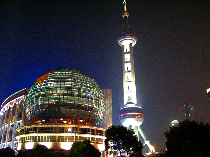 上海東方電視塔 攝影：馮順