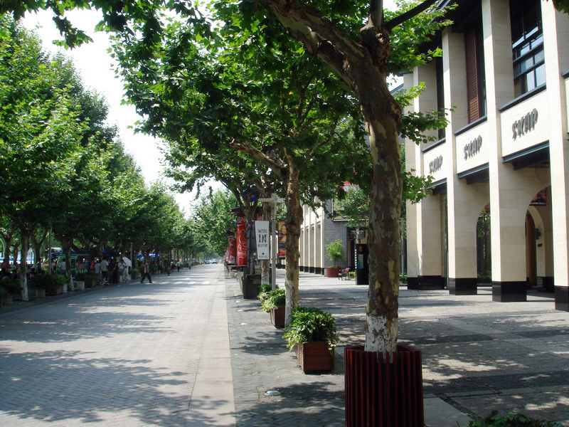 西湖-商店街 攝影：余錫堅