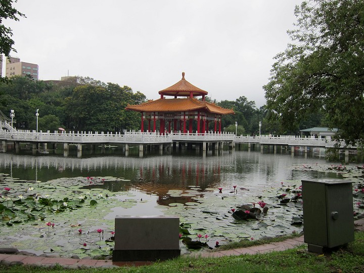 台南公園-燕潭 攝影：黃儒永