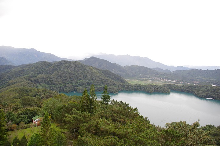 遠眺日月潭美景 攝影：Eva隨手拍