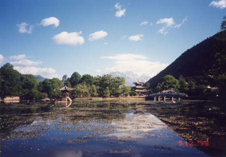 玉泉公園-01 攝影：台灣中國旅行社