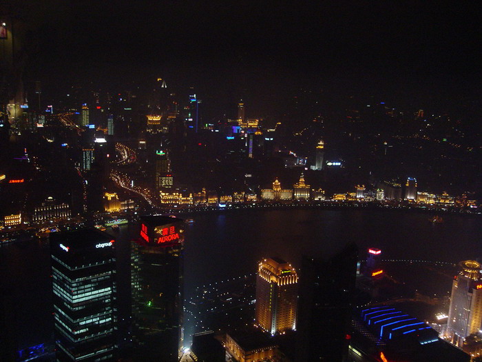金茂大廈看黃浦江夜景 攝影：簡時強