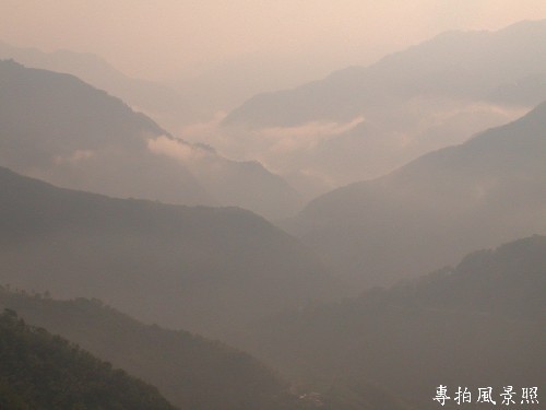 雲霧繚繞的巴陵美景 攝影：專拍風景照2