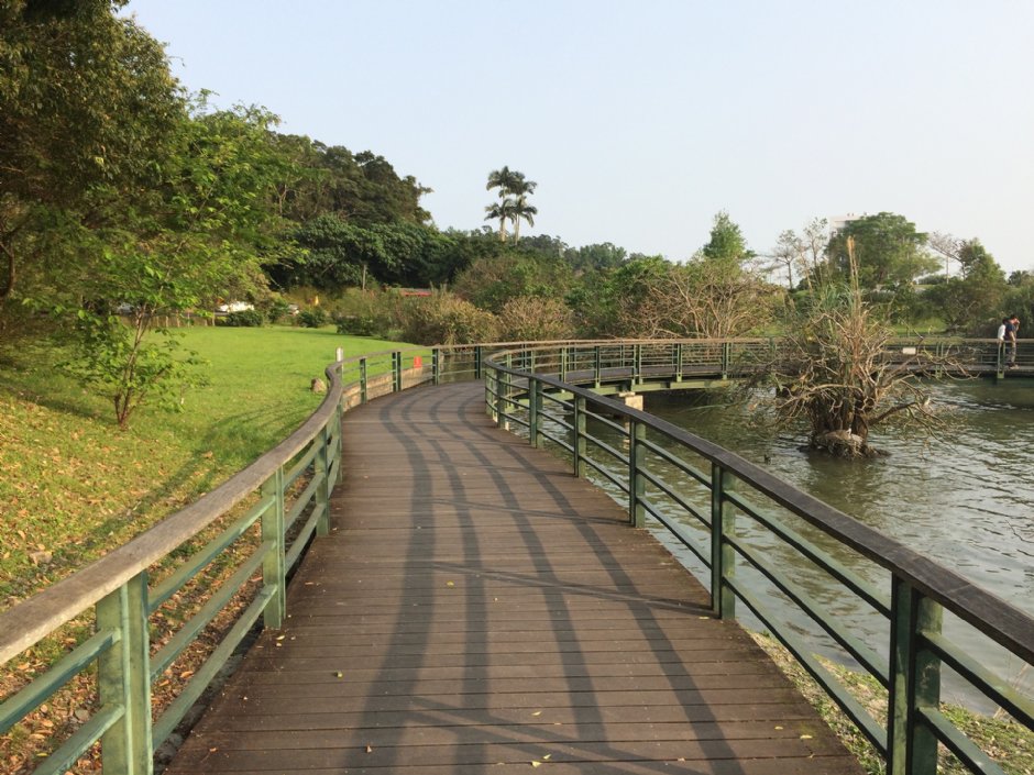 環湖步道 攝影：Eva隨手拍