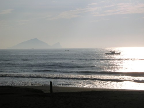 夕陽的靜海 攝影：老山羊資訊網
