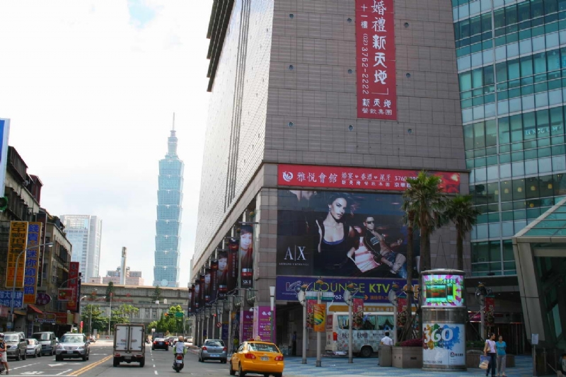 鄰近信義商圈 攝影：老山羊部落格
