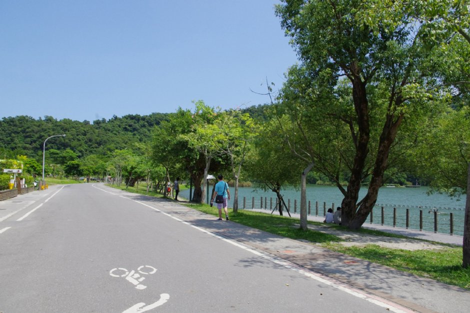梅花湖環湖自行車道 攝影：Eva隨手拍