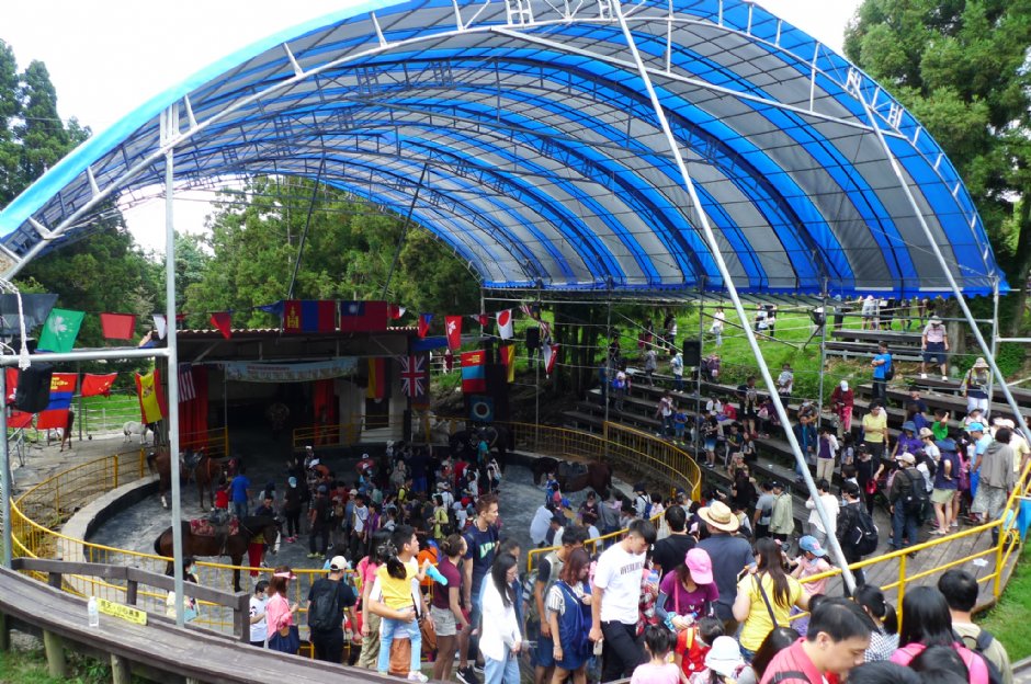 觀山牧區馬術表演 攝影：Eva隨手拍