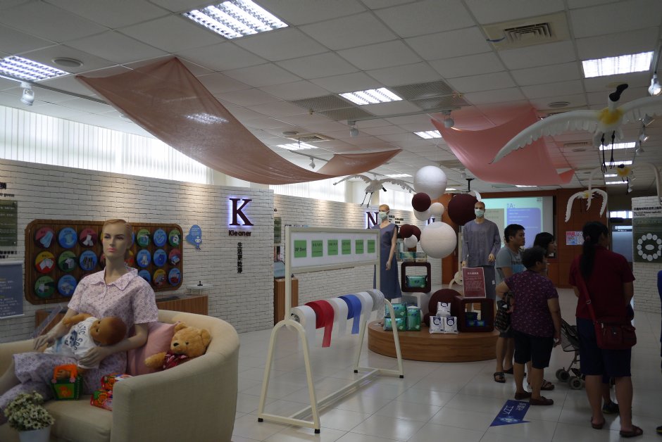 康那香不織布展示區 攝影：三井