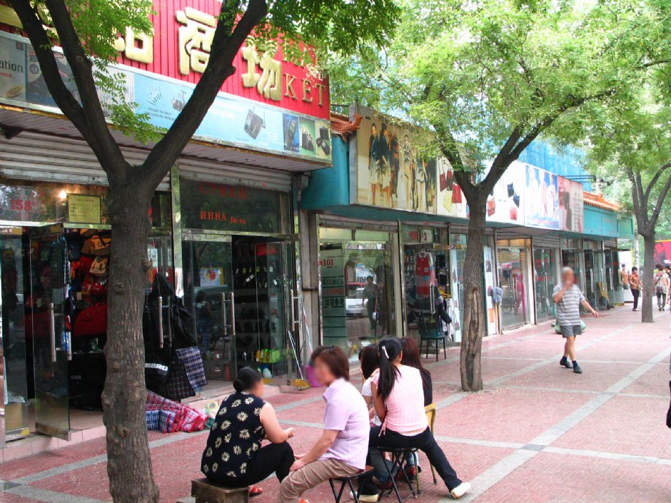 俄羅斯街 攝影：馮順