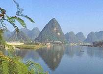 灕江-01 攝影：四川旅遊信息網