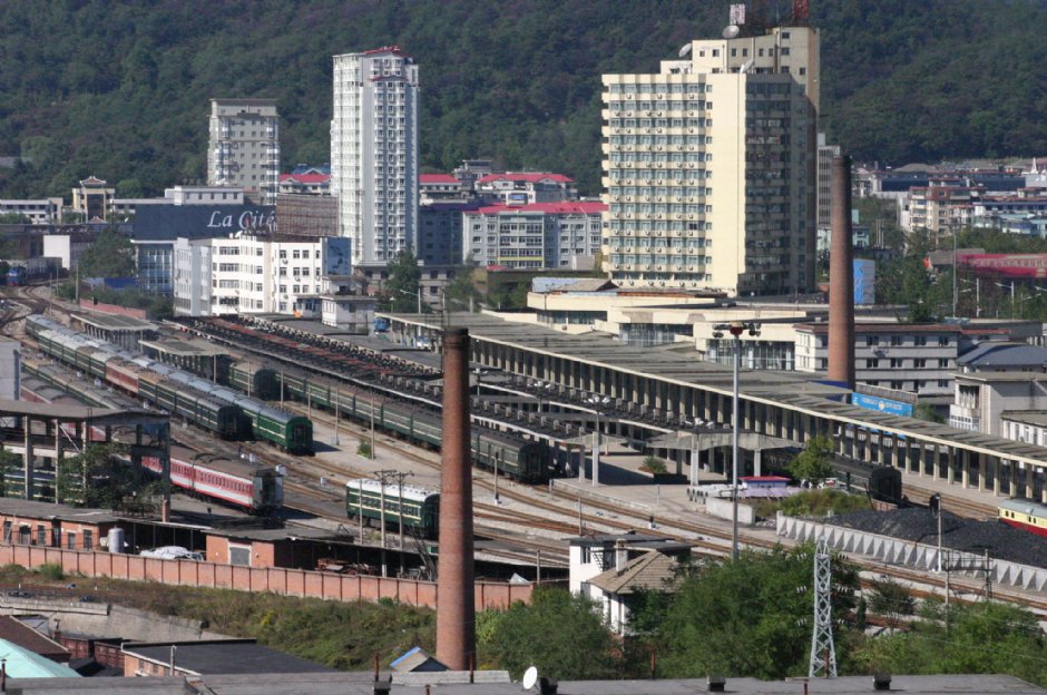 丹東火車站 攝影：馮順