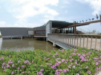 優雅座落於水面上的台南第一座「水上屋」<br/> 攝影：照片來源_台南旅遊網