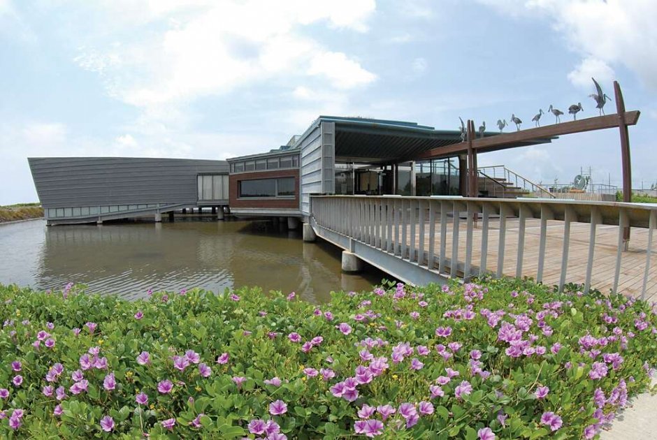 優雅座落於水面上的台南第一座「水上屋」 攝影：照片來源_台南旅遊網