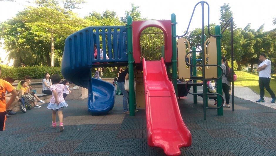 天母運動公園-兒童遊戲區 攝影：軒哥