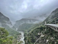 布洛灣吊橋(山月吊橋)<br/> 攝影：Eva隨手拍