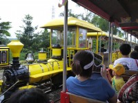 201507小人國遊園火車會車<br/> 攝影：旅遊王攝影組