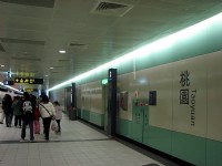 桃園高鐵<br/> 攝影：林仲哲