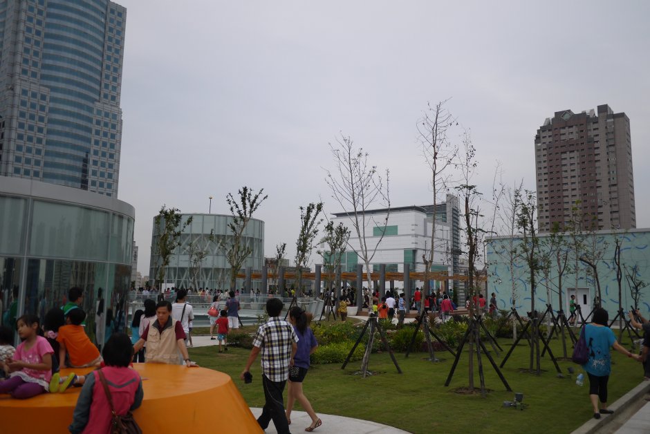 總館頂樓新灣花園 攝影：旅遊王攝影組