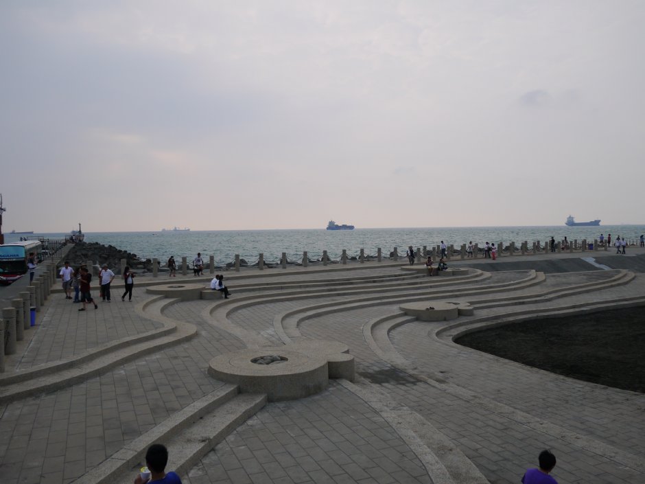 西子灣海濱休憩區 攝影：三井