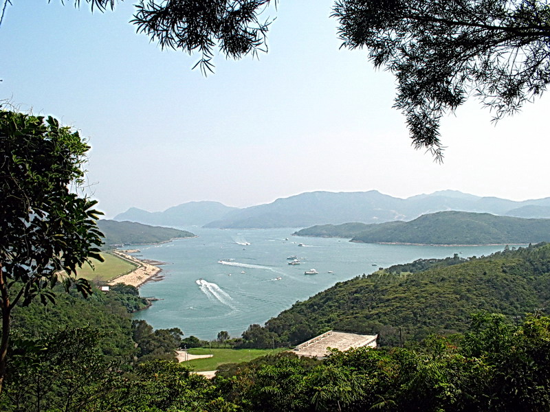 俯望港口景觀 攝影：馮順