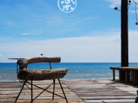 在好乐。杯冰享受海景<br/> 摄影：好樂。杯冰