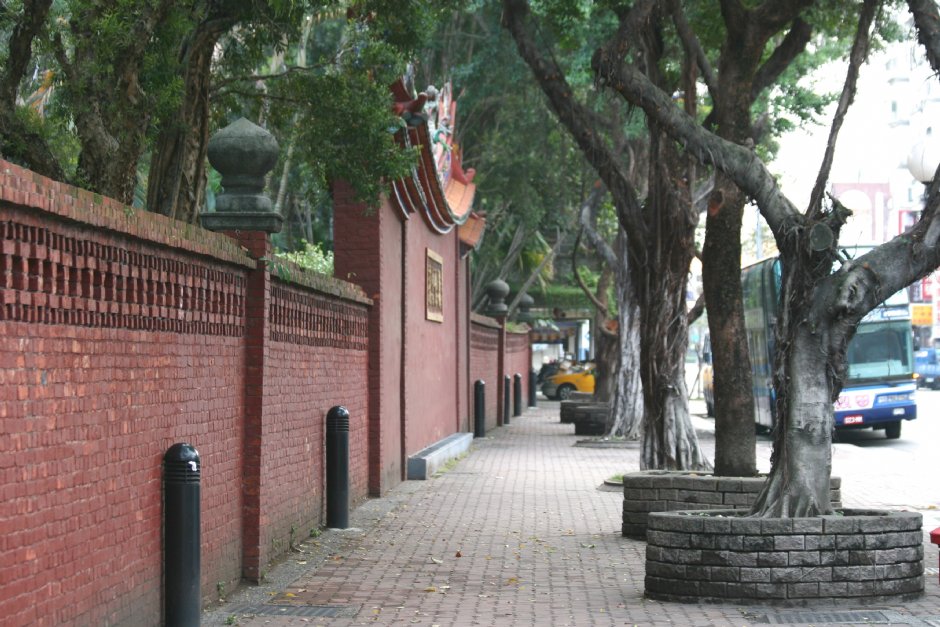 台北孔廟圍牆 攝影：簡時強