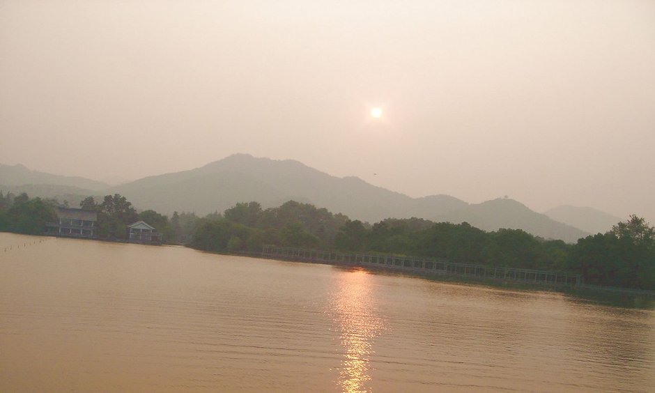 夕陽餘暉 攝影：余燕鳳