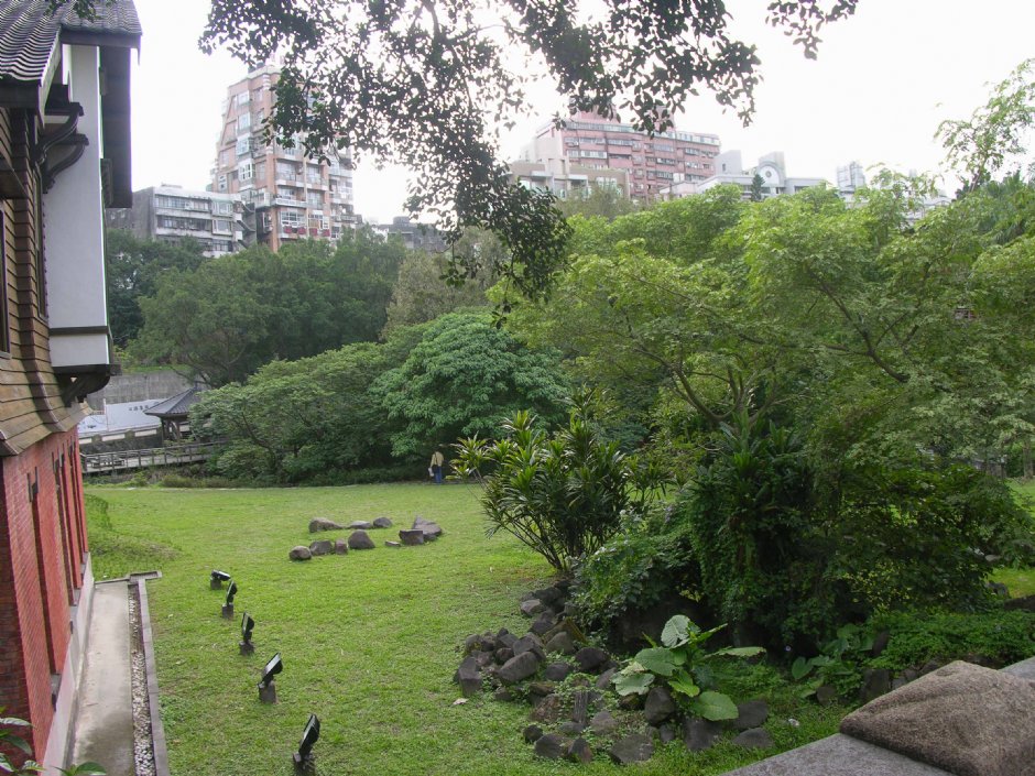 博物館外的草坪 攝影：余燕鳳