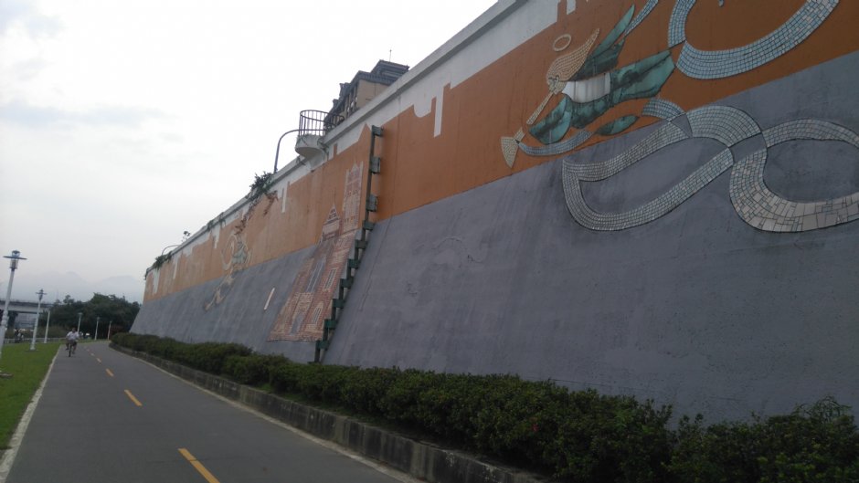 淡水河右岸 攝影：Lu
