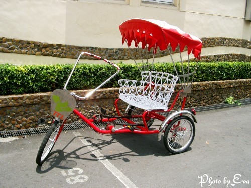 酒廠遊園三輪車 攝影：EVA隨手拍