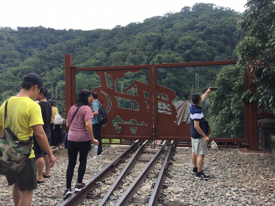內社川鐵橋 攝影：Eva隨手拍