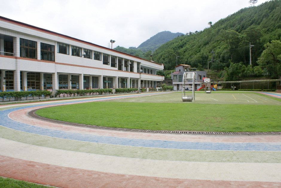 獅潭國小 攝影：Eva隨手拍