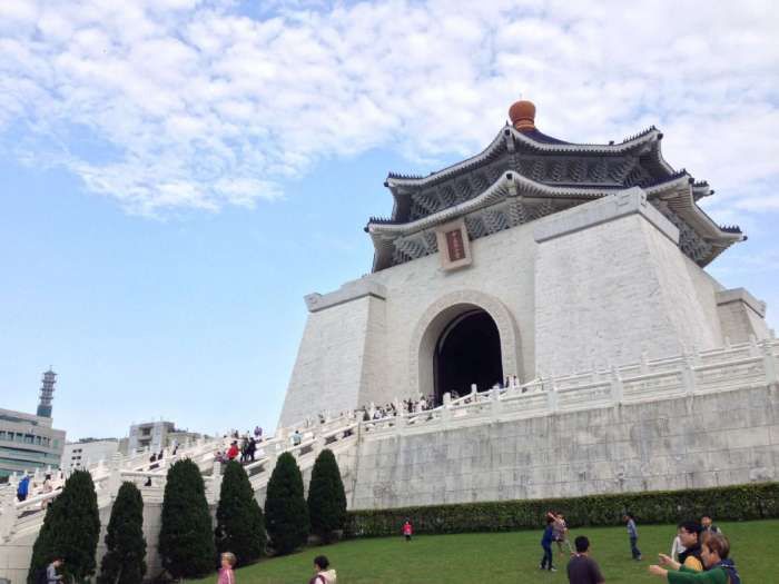 中正紀念堂可賞鳥、賞花、賞建築 ©陳皮梅